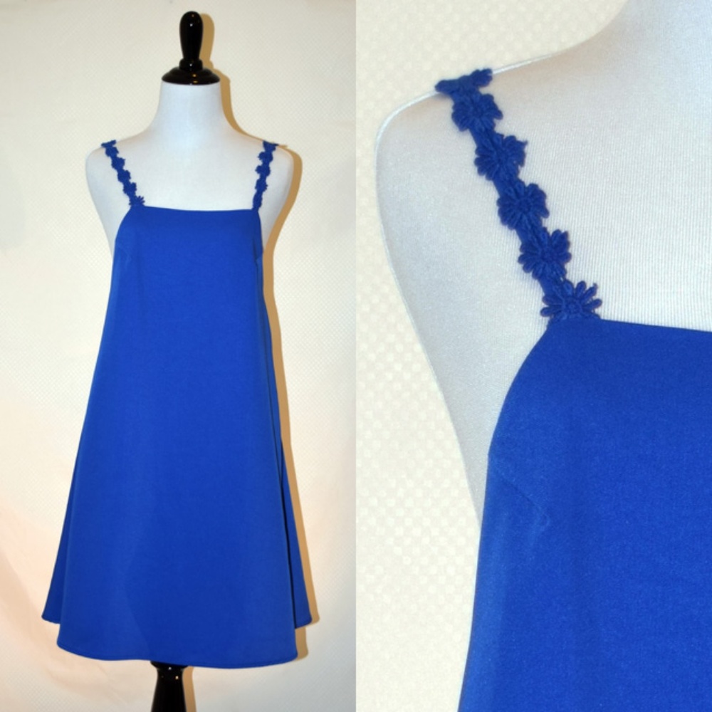 NWT Eric + lani Daisy Strap Square Neckline Dress